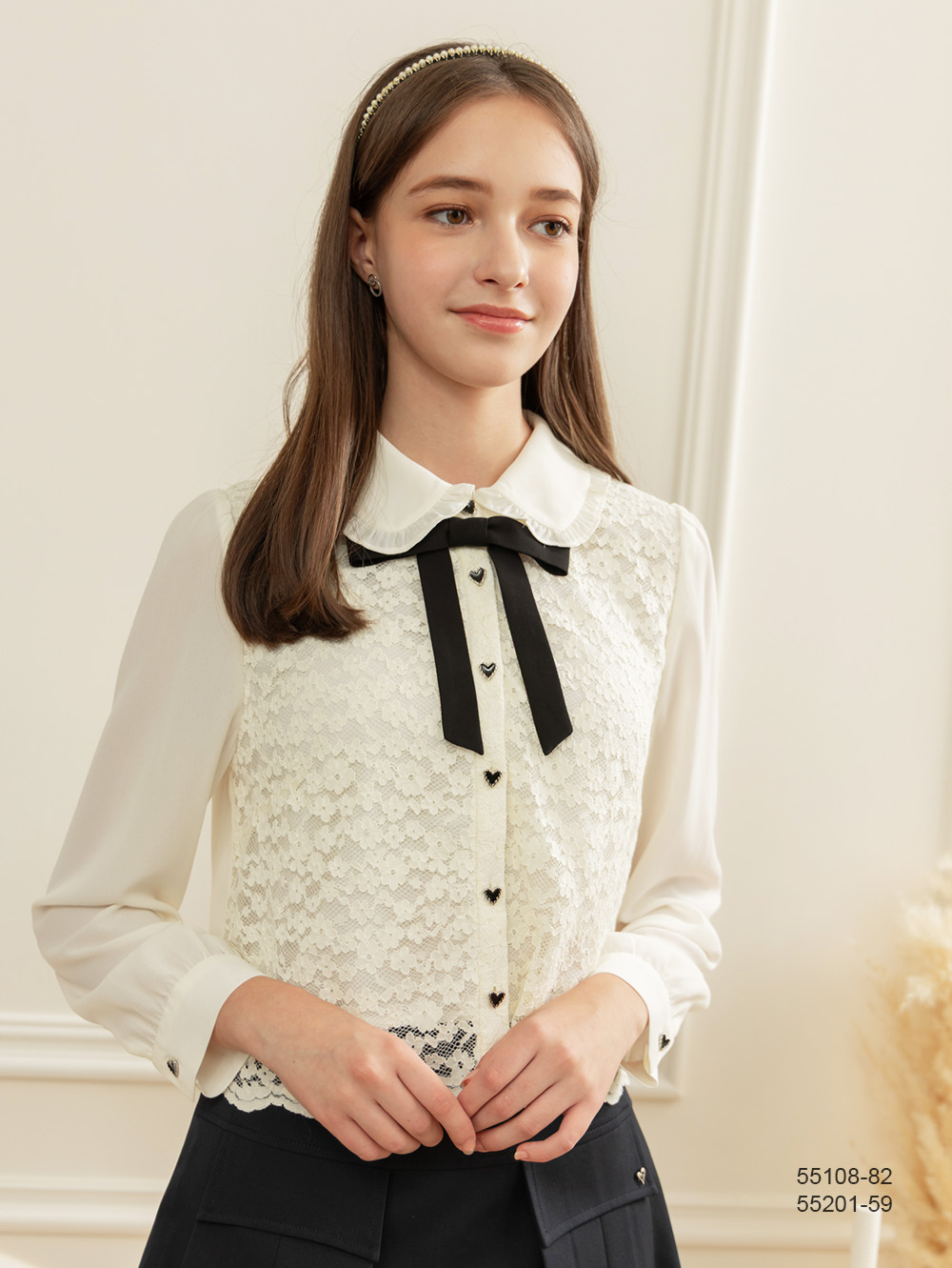 精緻女孩蕾絲襯衫-淺米白