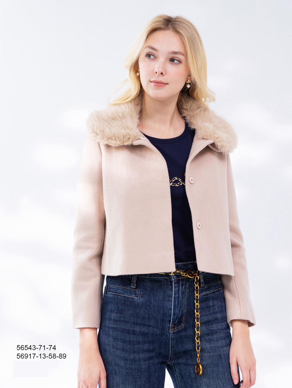 長毛翻領短版針織外套-淺卡其