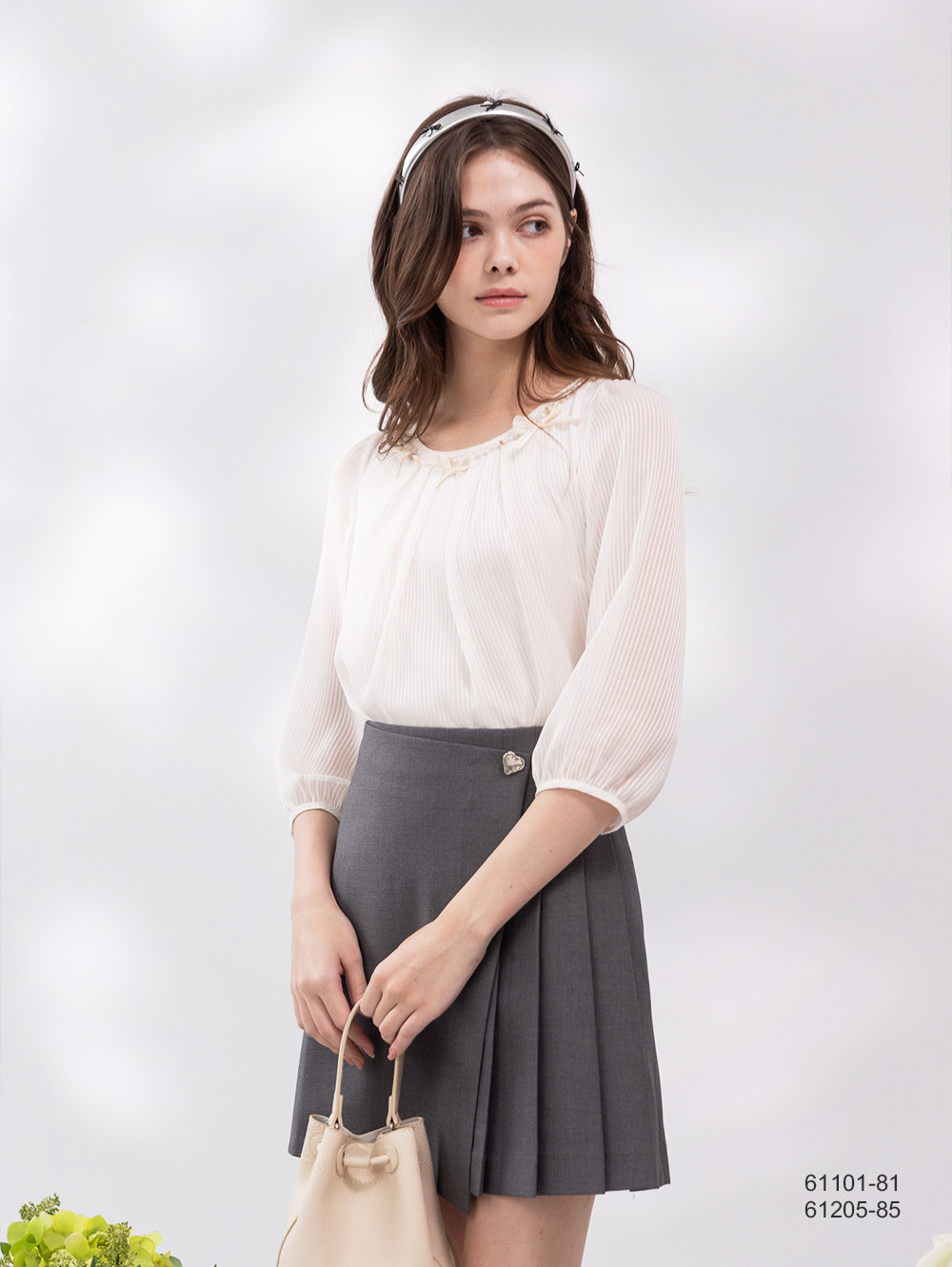 透膚條紋雪紡上衣-白色