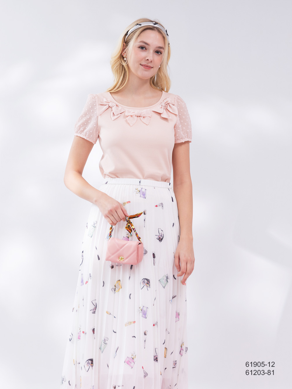 甜美彩妝品壓摺長裙-白色