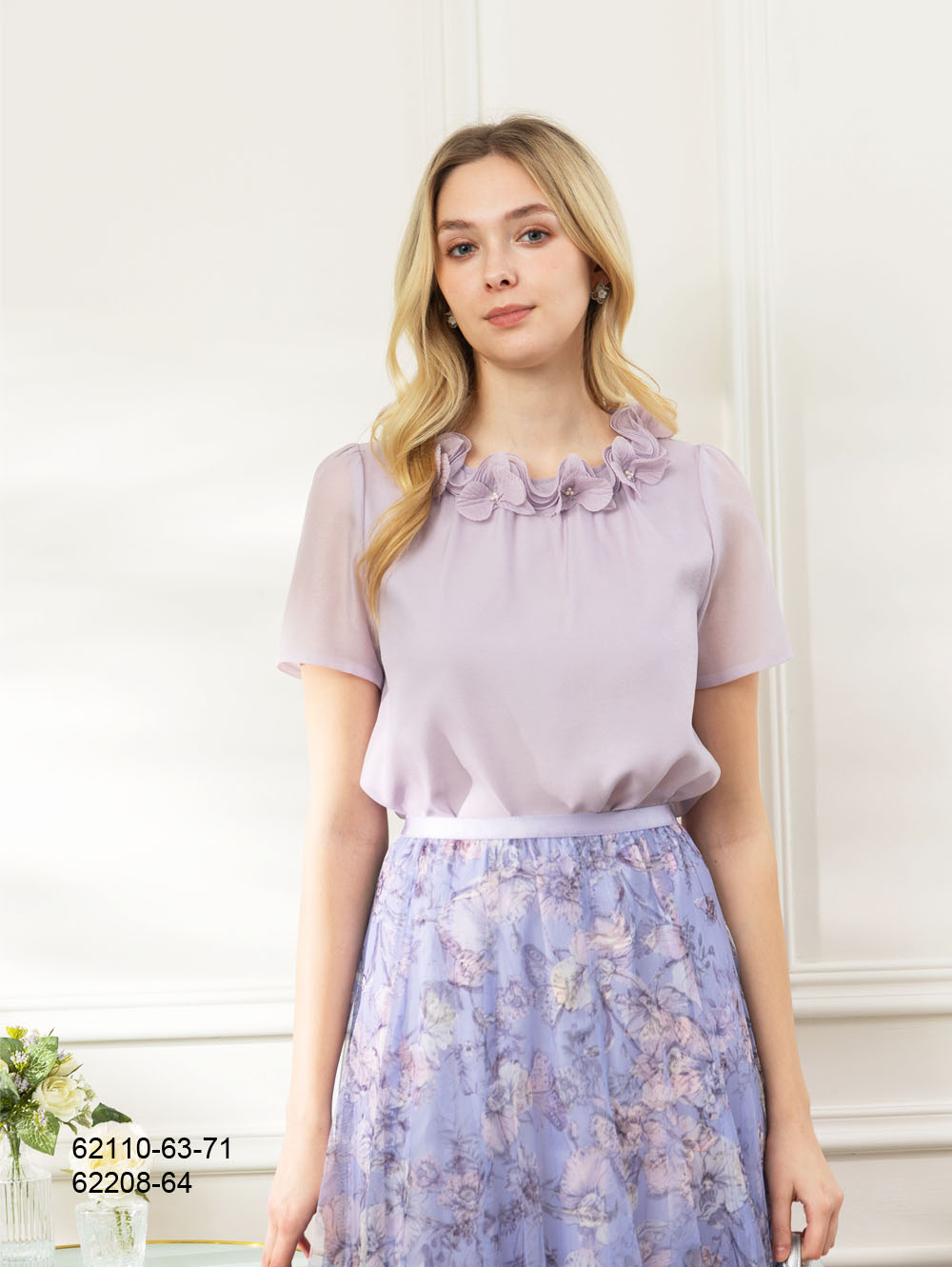 清花優雅領飾上衣-紫色